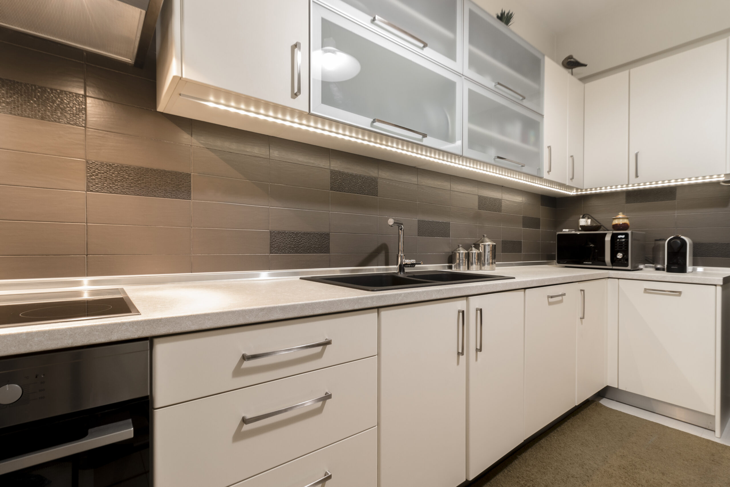 wood white kitchen_tsolnaras_1